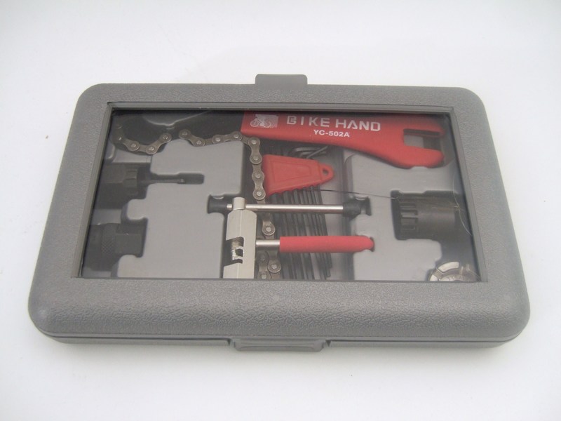 Accessories 15 piece tool kit Image