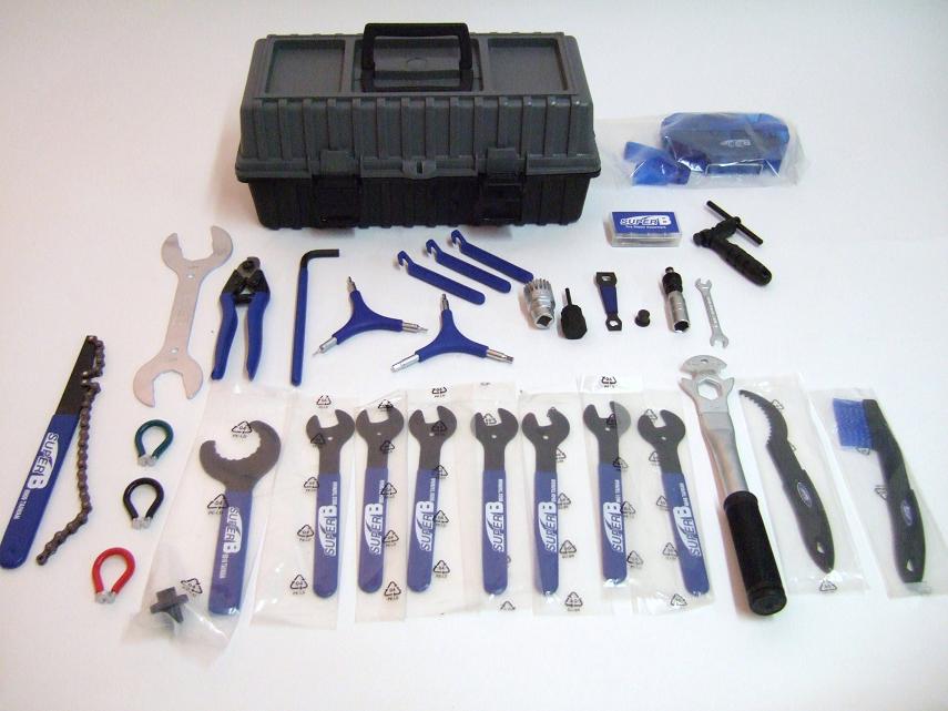 Accessories 32 Piece Bike Home Mechanic Tool Kit Image