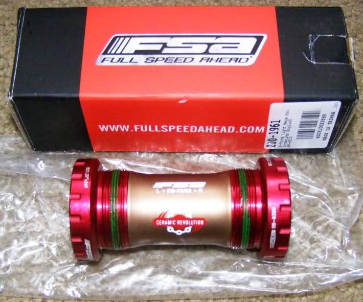 Parts FSA BB-8200 Light MegaExo Ceramic 68mm English Image