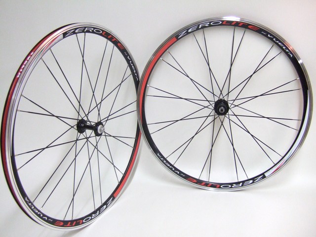 09 VUELTA ROAD BIKE WHEELSET 700C WHEELS SEALED BEARING  