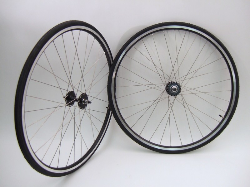 Wheels 700c Black Track Wheels with Tires Tubes  Image