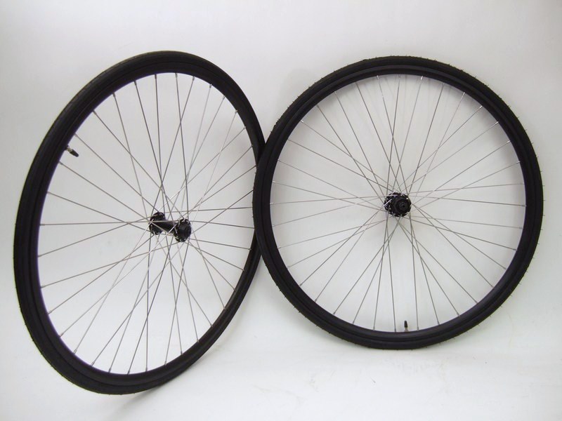 Wheels 700c Economy Road Wheels with Tires Cassette style Image