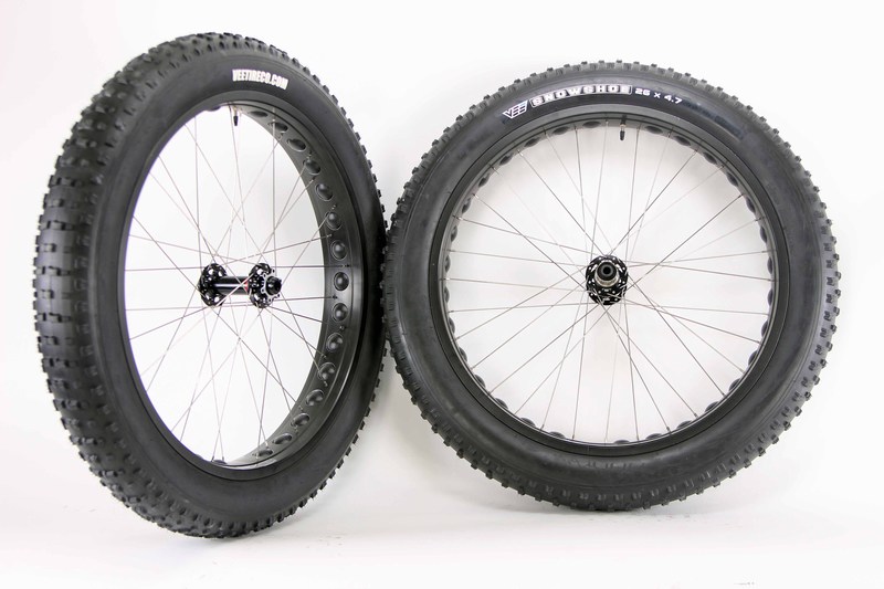 Parts 26 Inch Wheels for Fat Bikes Novatech Hubs  Image